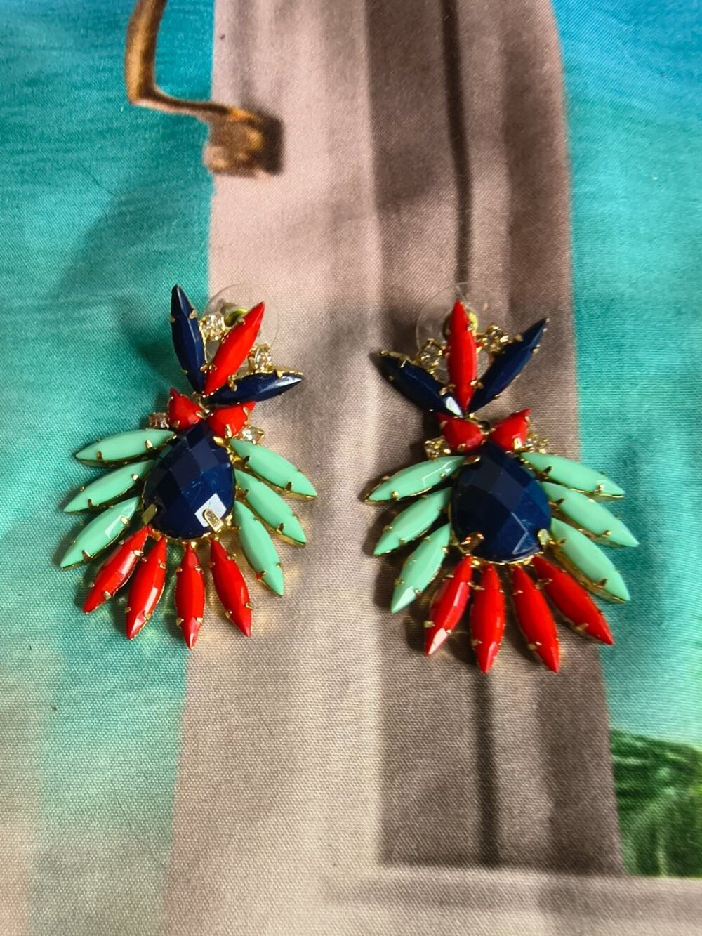 Vintage Starburst Post Back Rhinestone Acrylic Earrings